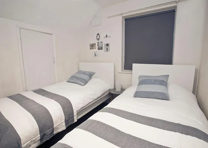 Apartamento October Disc - Long - Contractors Bristol